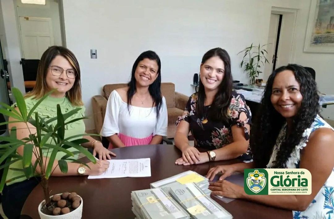 Gestão da Capital Sergipana do leite recebe Cartões CMais Alimentação