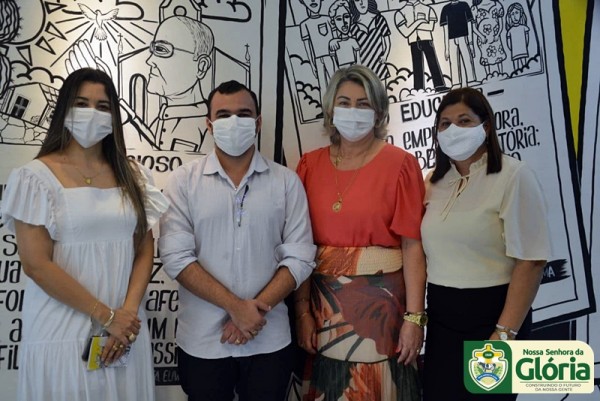 Novo espaço da Biblioteca Municipal e a Sala do Empreendedor são inaugurados com homenagens a seu Manuel Professor e ao Empresário Avelan Carlos Cruz