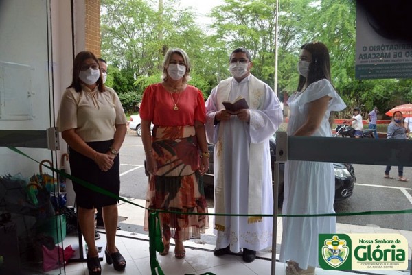 Novo espaço da Biblioteca Municipal e a Sala do Empreendedor são inaugurados com homenagens a seu Manuel Professor e ao Empresário Avelan Carlos Cruz