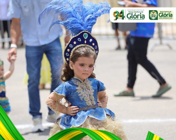 Fotos do desfile do aniversário de 94 anos de Nossa Senhora da Glória - Período manhã
