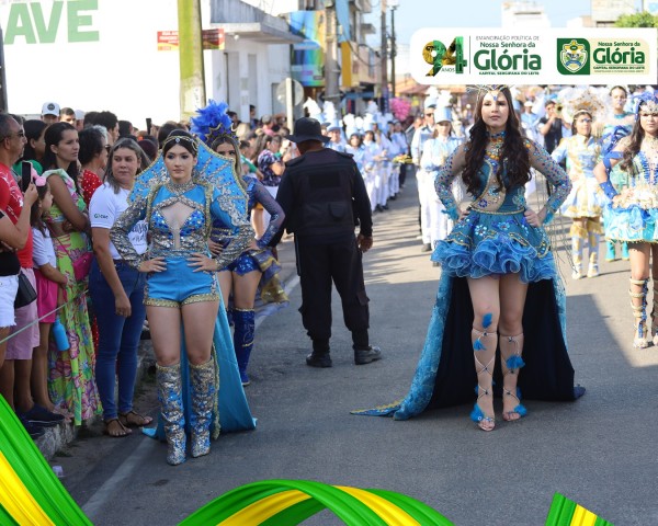 Fotos do desfile do aniversário de 94 anos de Nossa Senhora da Glória - Período tarde
