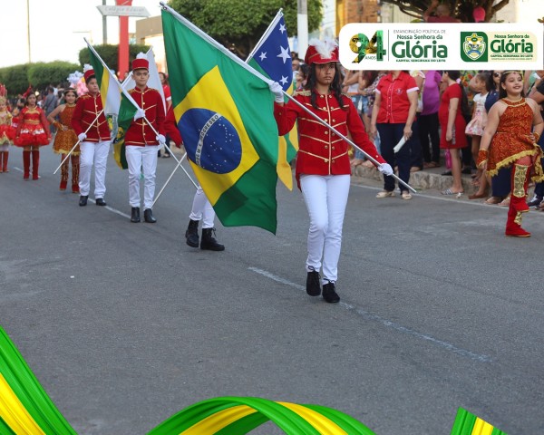 Fotos do desfile do aniversário de 94 anos de Nossa Senhora da Glória - Período tarde