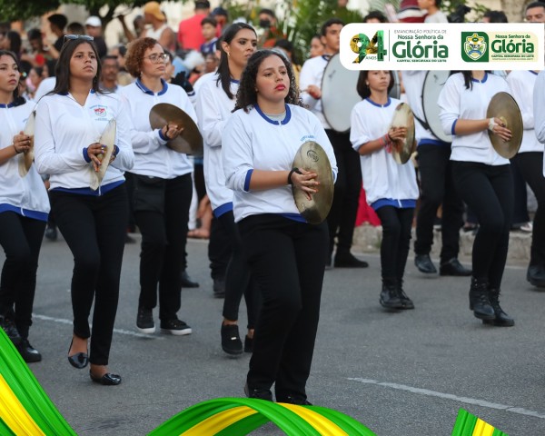 Fotos do desfile do aniversário de 94 anos de Nossa Senhora da Glória - Período tarde