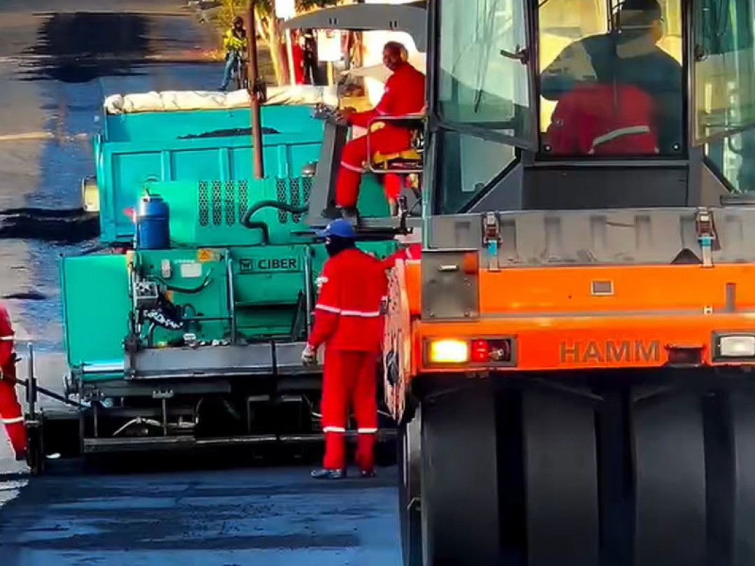 Prefeitura de Glória realiza a 2ª etapa da pavimentação asfáltica no Bairro Brasília