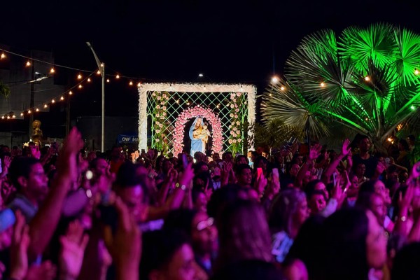 Glória celebra com fé e devoção o Dia da Padroeira Nossa Senhora da Glória