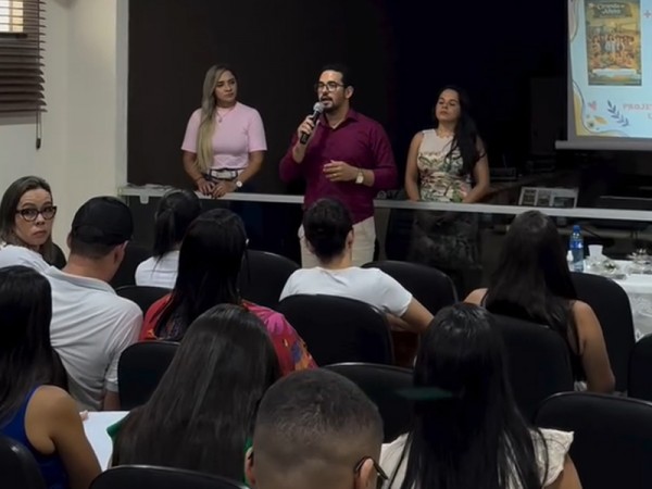 Semec realiza reunião de alinhamento com equipes gestoras