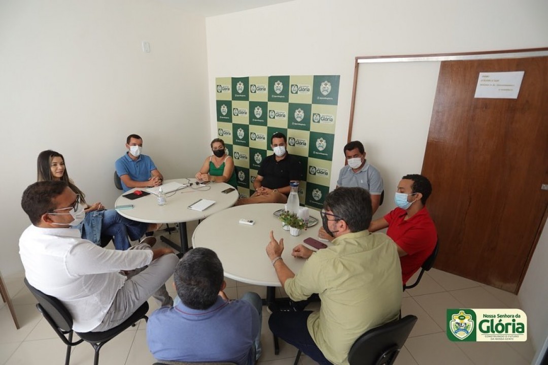 Gestão Municipal recebe equipe do NAT