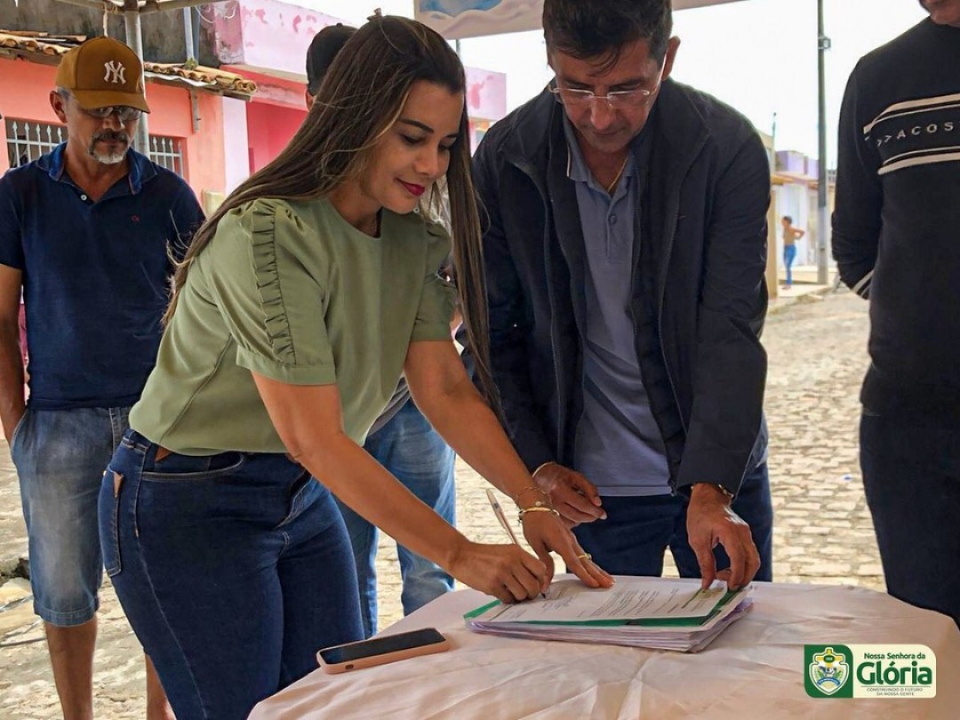 Assinada ordem de serviço para calçamento no povoado Lagoa Bonita