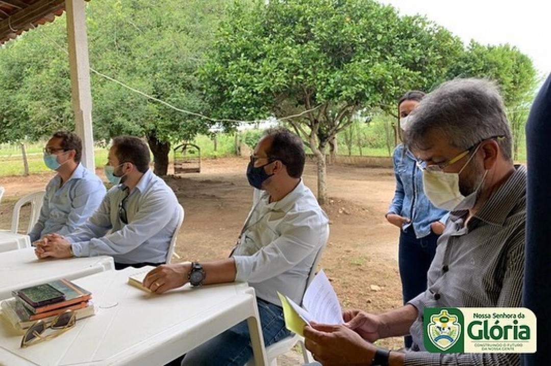 Secretário de Agricultura participa de reunião com representantes de queijarias