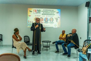 08_e631e6c91bd772e44373d4bfa.jpg