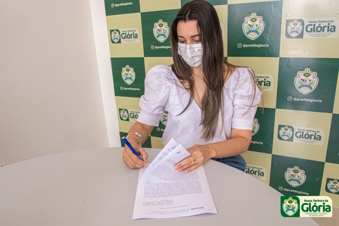 Nossa Senhora da Glória celebra assinatura do convênio de cooperação com o IPESAÚDE.