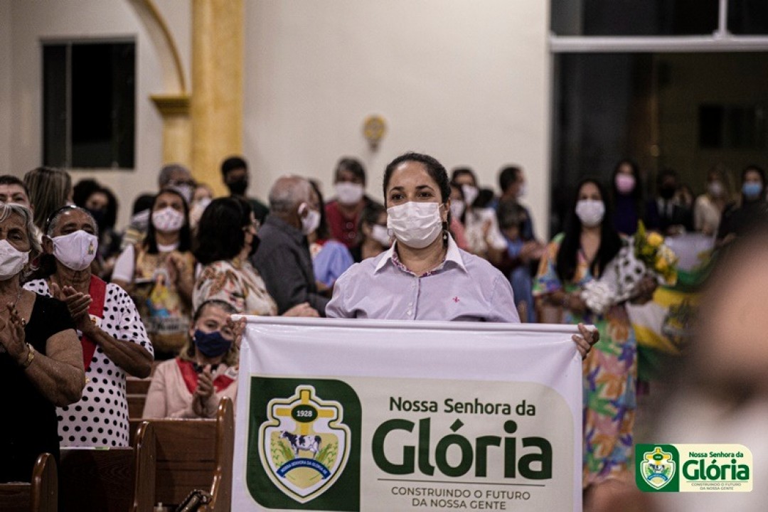 Prefeitura de Glória dá apoio logístico a noite dos Servidores Públicos na festa da padroeira