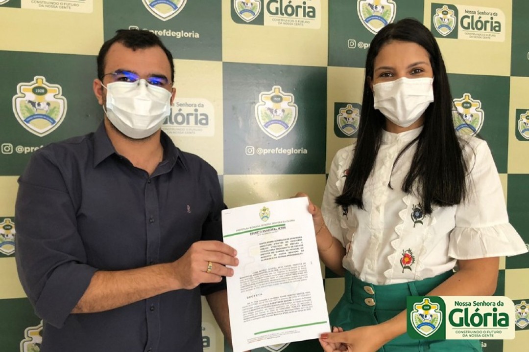 Prefeitura Municipal de Nossa Senhora da Glória empossa novos concursados